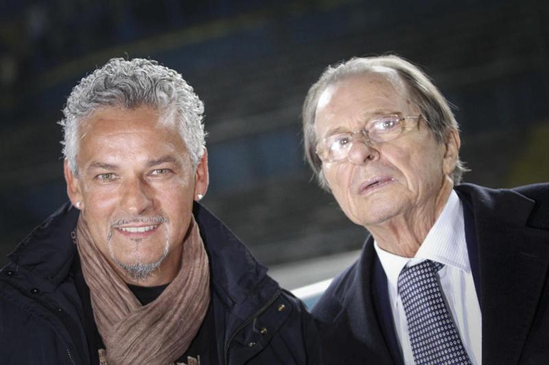 Roberto Baggio: le magliette del “Divin Codino” all’asta per l’AISLA – FOTO Roberto Baggio: le magliette del “Divin Codino” all’asta per l’AISLA – FOTO