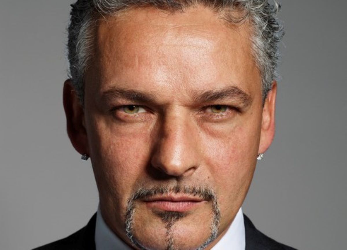Roberto Baggio: le magliette del “Divin Codino” all’asta per l’AISLA – FOTO Roberto Baggio: le magliette del “Divin Codino” all’asta per l’AISLA – FOTO