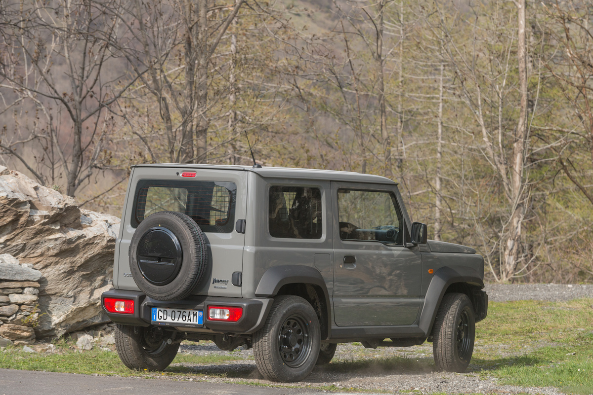 Suzuki Jimny Pro, il fuoristrada ‘da lavoro’ Suzuki Jimny Pro, il fuoristrada ‘da lavoro’