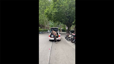 Merano, uomo aggredisce polizia locale con violenza inaudita