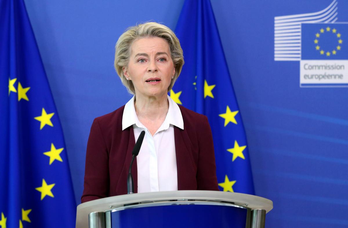 Giornalisti spiati dai governi, Von der Leyen: “Inaccettabile” Giornalisti spiati dai governi, Von der Leyen: “Inaccettabile”