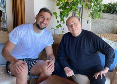 Gigi Donnarumma e Silvio Berlusconi: la foto insieme che fa discutere