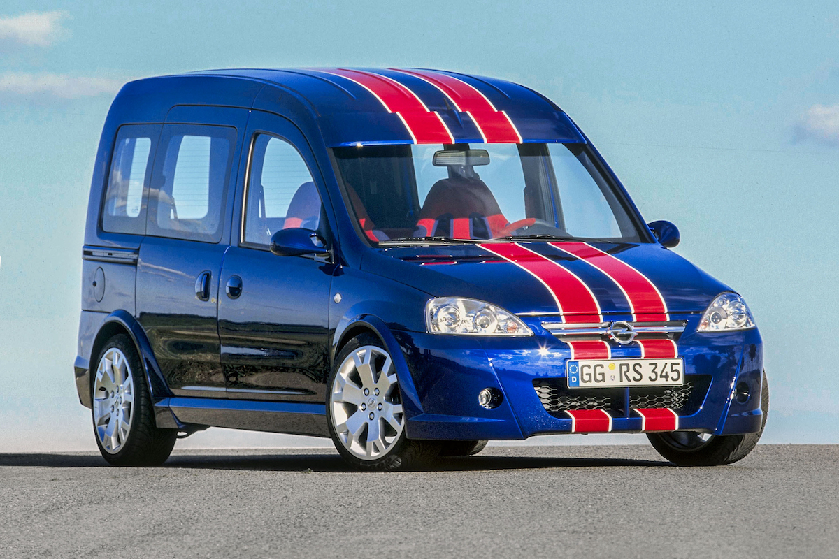 Opel Combo: l’evoluzione dei commerciali polivalenti Opel Combo: l’evoluzione dei commerciali polivalenti