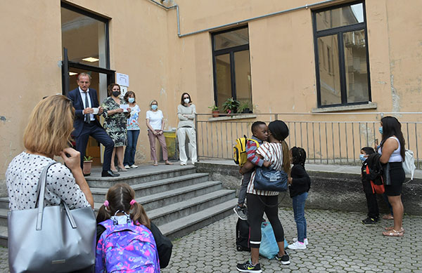 Scuola, obbligo vaccini per docenti. In 4 Regioni percentuali di no-vax record Scuola, obbligo vaccini per docenti. In 4 Regioni percentuali di no-vax record