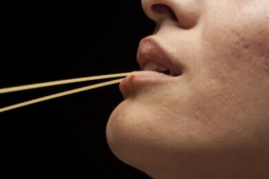 Pastasciutta antifascista, il commento contro: “Solite buffonate da bolognesi”