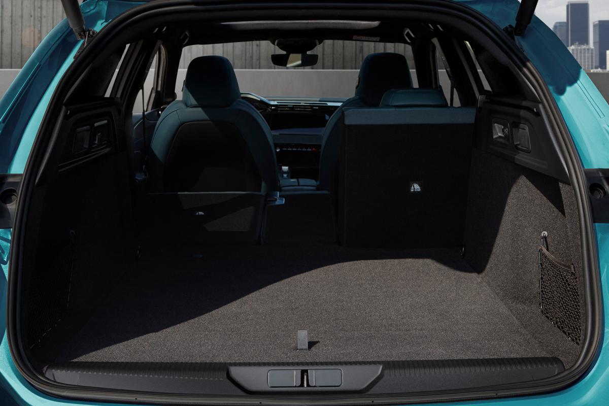 Ordinabile in Italia la nuova Peugeot 308 SW, prezzi a partire da 24.750 euro Ordinabile in Italia la nuova Peugeot 308 SW, prezzi a partire da 24.750 euro