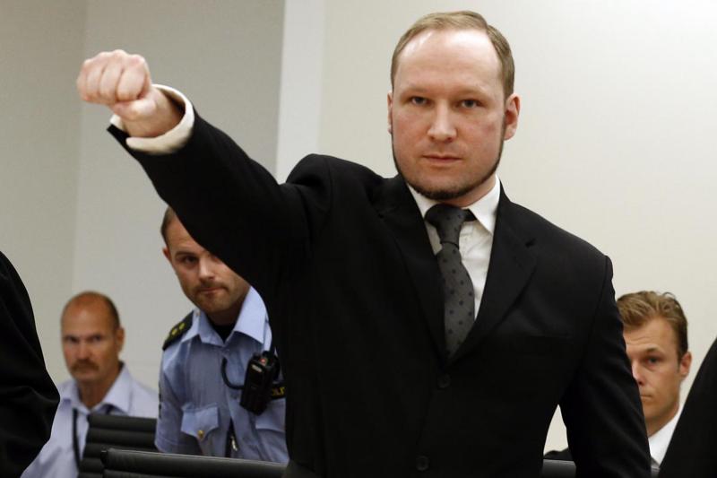 Norvegia, Breivik ha ucciso 77 persone. Vive in un trilocale con playstation Norvegia, Breivik ha ucciso 77 persone. Vive in un trilocale con playstation