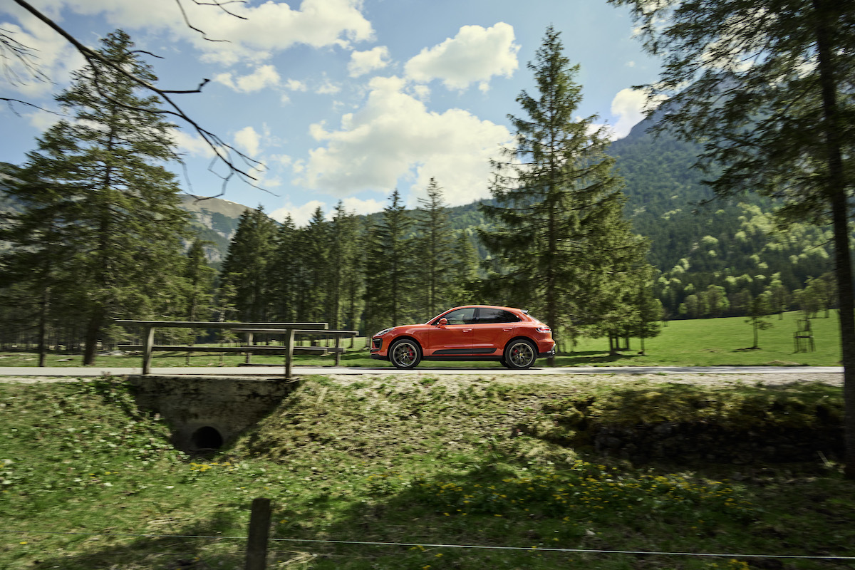 Porsche: più potente e sportivo di sempre, ecco il nuovo Macan