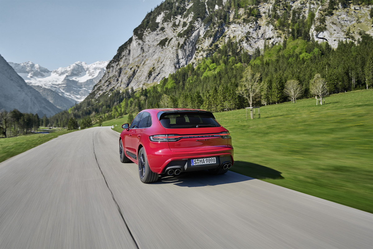 Porsche: più potente e sportivo di sempre, ecco il nuovo Macan