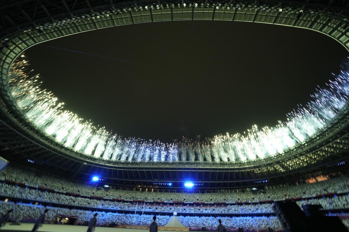 Tokyo 2020, cerimonia d’apertura Olimpiadi al via: proteste fuori dallo stadio Tokyo 2020, cerimonia d’apertura Olimpiadi al via: proteste fuori dallo stadio
