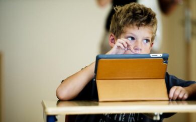 “Cresce il disagio tra i bambini: servono più psicologi dell’età evolutiva”