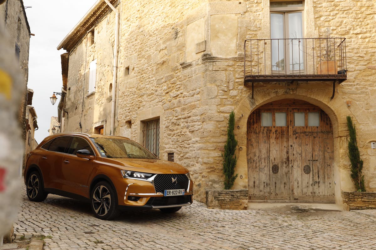 DS 7 CROSSBACK: viaggiare in un comfort premium DS 7 CROSSBACK: viaggiare in un comfort premium