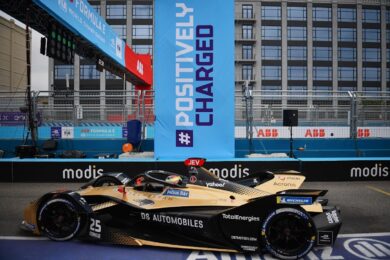 DS Automobiles  corre per i due titoli mondiali prima del gran finale