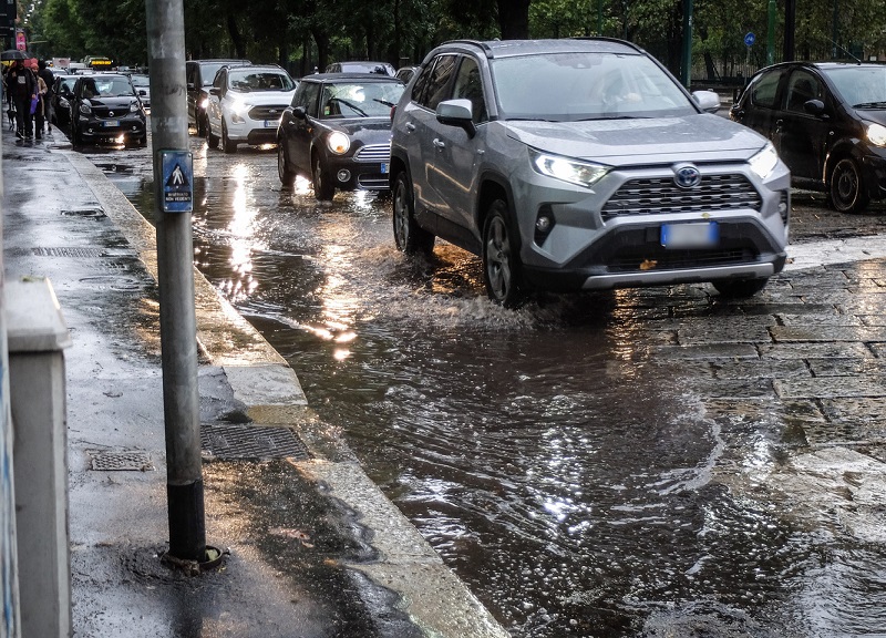 Maltempo: pioggia, vento e grandine, danni in Lombardia Maltempo: pioggia, vento e grandine, danni in Lombardia