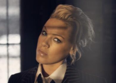 Pallamano femminile e sessismo, Pink alla Norvegia: “Vi pago io la multa”