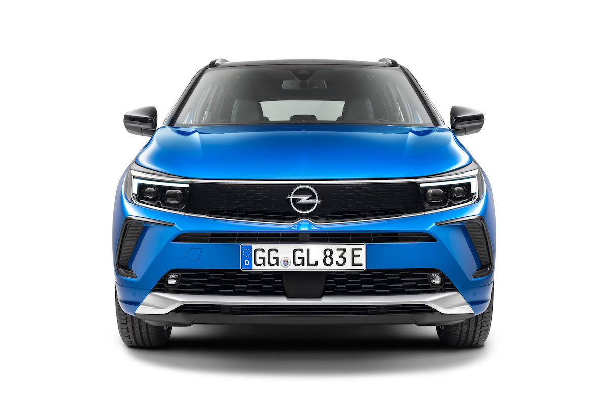Opel: l’audacia del design tedesco nella sua forma più pura Opel: l’audacia del design tedesco nella sua forma più pura