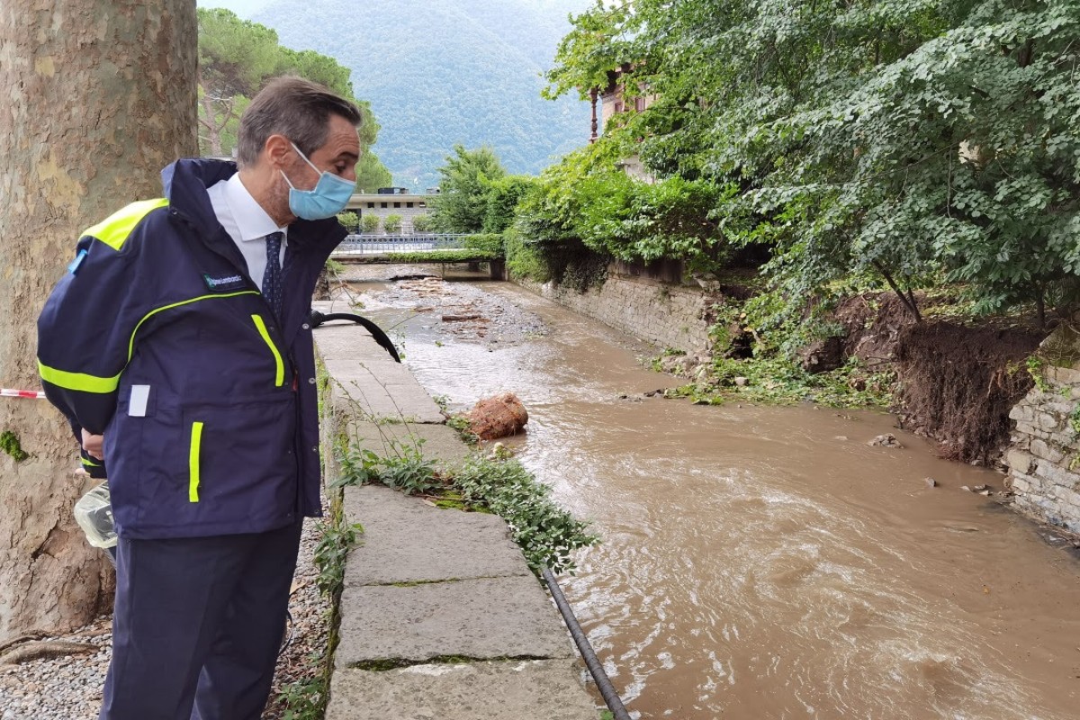 Il maltempo in Lombardia non dà tregua: chiesto lo stato di emergenza Il maltempo in Lombardia non dà tregua: chiesto lo stato di emergenza