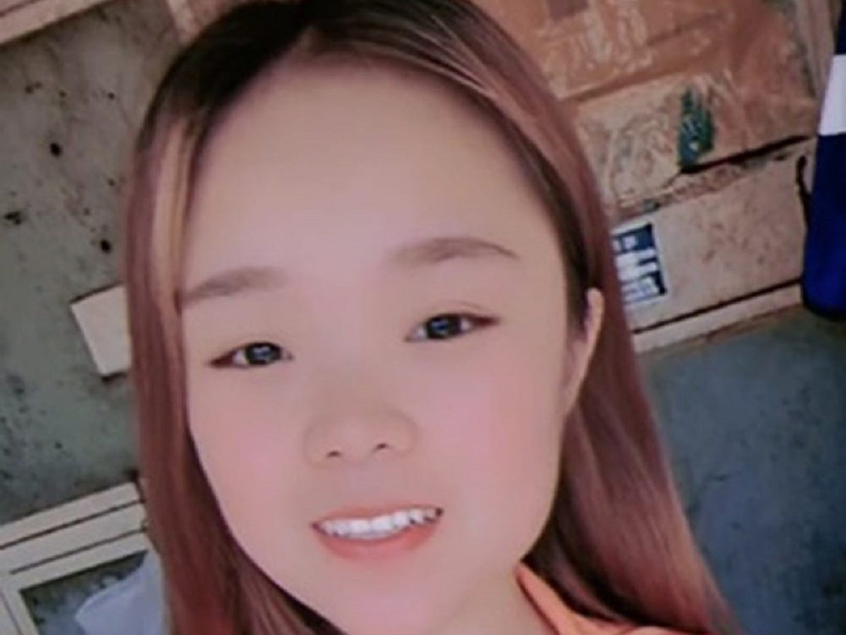 Cina, la star social Xiao Qiumei cade da una gru mentre fa video per Tik Tok Cina, la star social Xiao Qiumei cade da una gru mentre fa video per Tik Tok