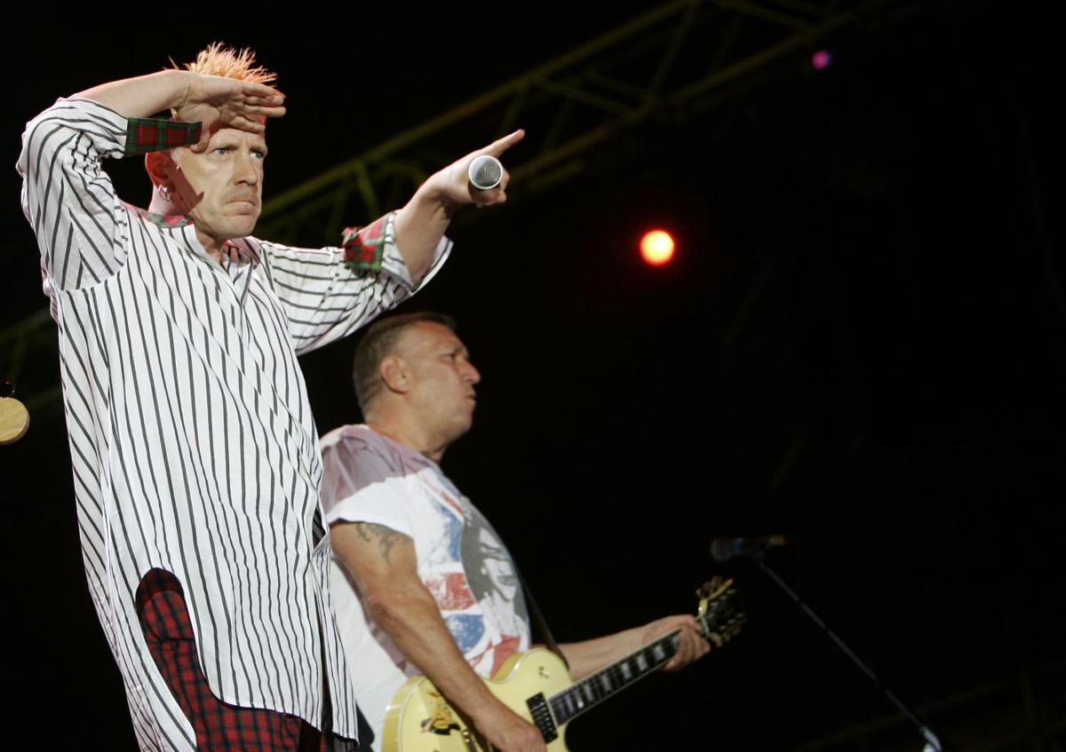 Sex Pistols in tribunale: litigano per 5 milioni e il biopic di Danny Boyle Sex Pistols in tribunale: litigano per 5 milioni e il biopic di Danny Boyle