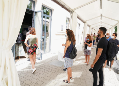 In Lombardia immunità di gregge a settembre. Hub aperti anche a Ferragosto