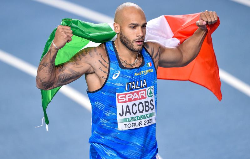 Tokyo 2020, Jacobs: record italiano sui 100 metri. “Non me l’aspettavo” Tokyo 2020, Jacobs: record italiano sui 100 metri. “Non me l’aspettavo”