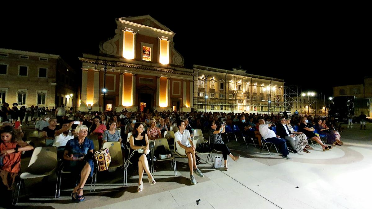 Intervista a Stefania Auci: i Florio presentati a Senigallia