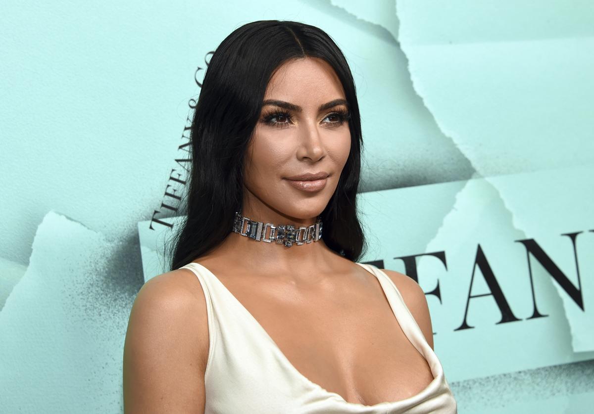 Kim Kardashian, lato B o lato A? Francesca Novello: tattoo per Vale Rossi è.. Kim Kardashian, lato B o lato A? Francesca Novello: tattoo per Vale Rossi è..