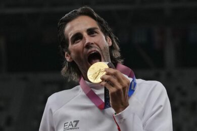 Tamberi-Barshim, l’emozionante gesto sul podio delle Olimpiadi di Tokyo 2020