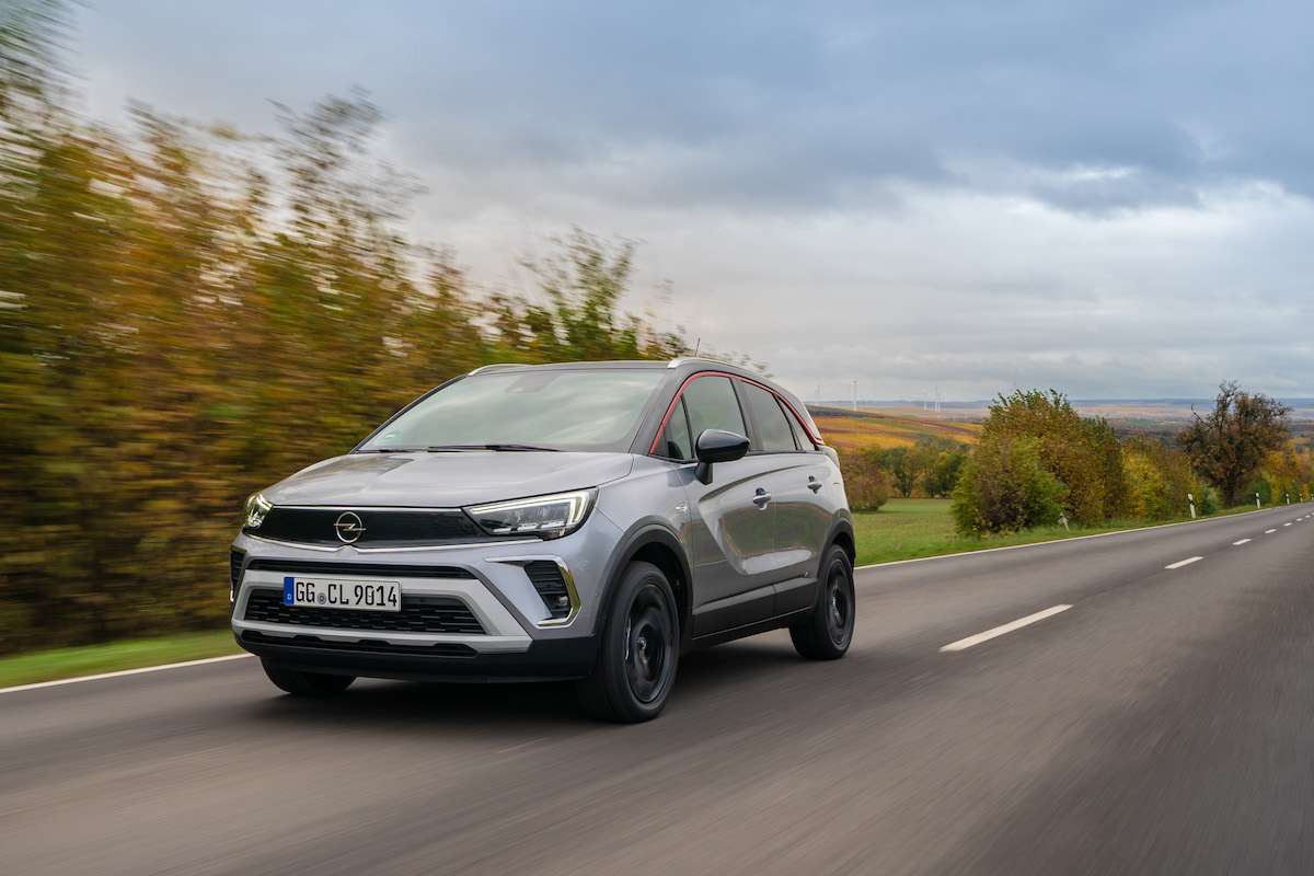 Opel presenta gli allestimenti GS Line Opel presenta gli allestimenti GS Line