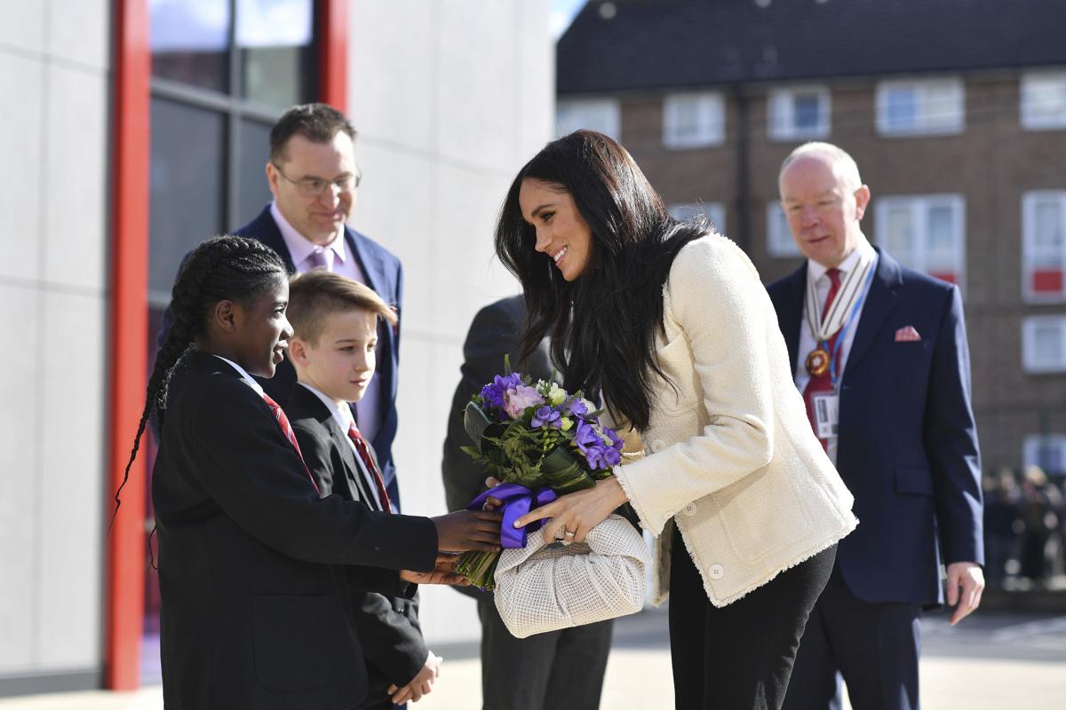 Meghan Markle, compleanno dedicato alle donne che tornano a lavorare. VIDEO Meghan Markle, compleanno dedicato alle donne che tornano a lavorare. VIDEO