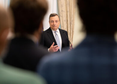 Draghi agli italiani: “Rispettate le regole. Rdc? Favorevole al concetto base”
