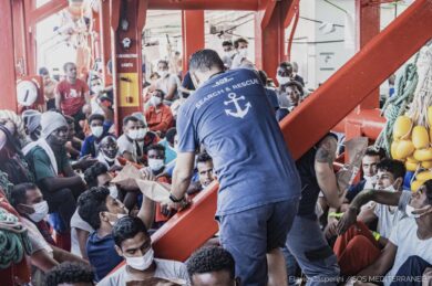 Migranti, oltre 500 in arrivo a Pozzallo dalla Ocean Viking
