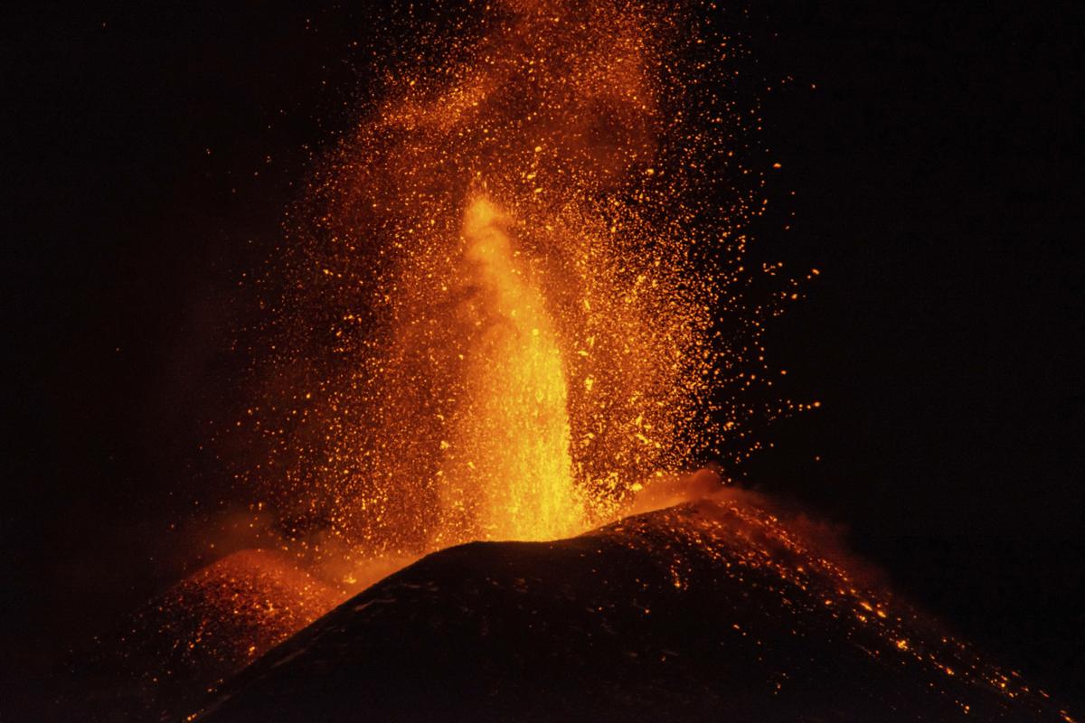 Etna, eruzione spettacolare: guarda le foto Etna, eruzione spettacolare: guarda le foto