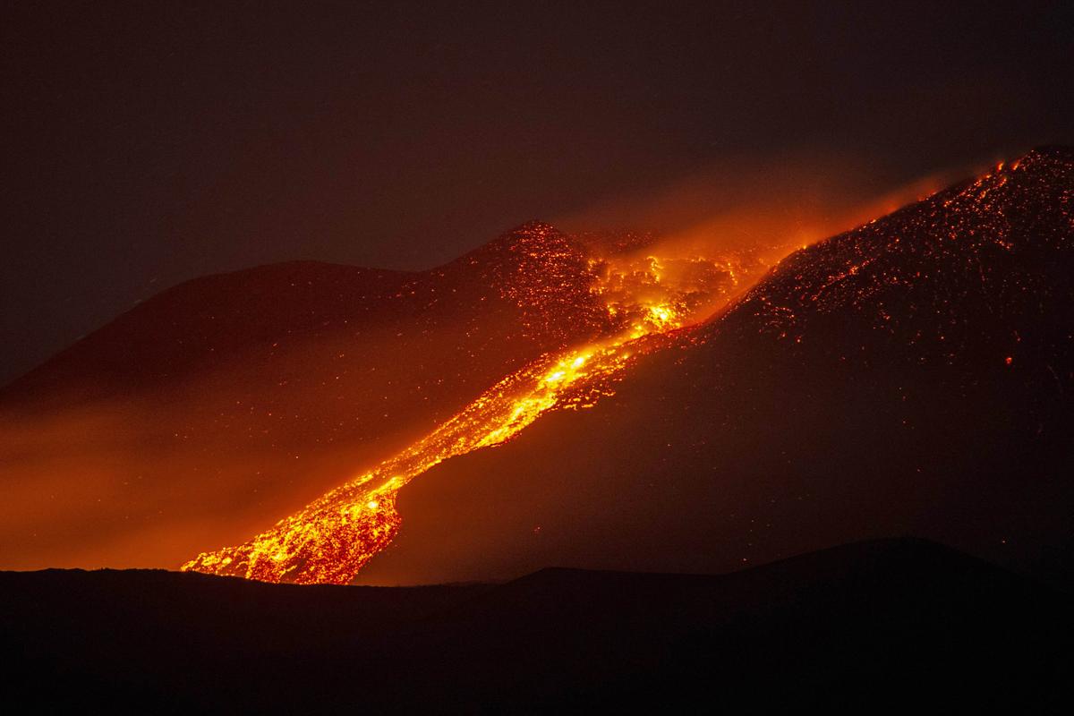 Etna, eruzione spettacolare: guarda le foto Etna, eruzione spettacolare: guarda le foto