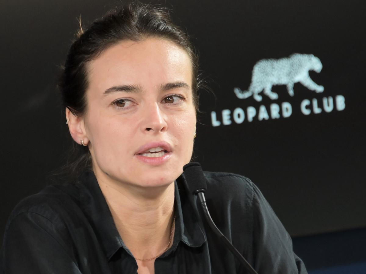 Kasia Smutniak riceve il premio Leopard Club Award in Piazza Grande a Locarno