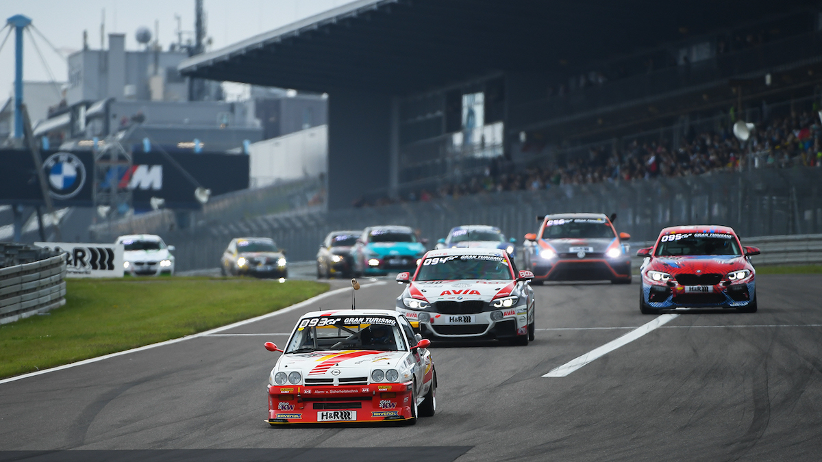 Il ritorno della Opel manta alle 24 del Nürburgring 2021 Il ritorno della Opel manta alle 24 del Nürburgring 2021
