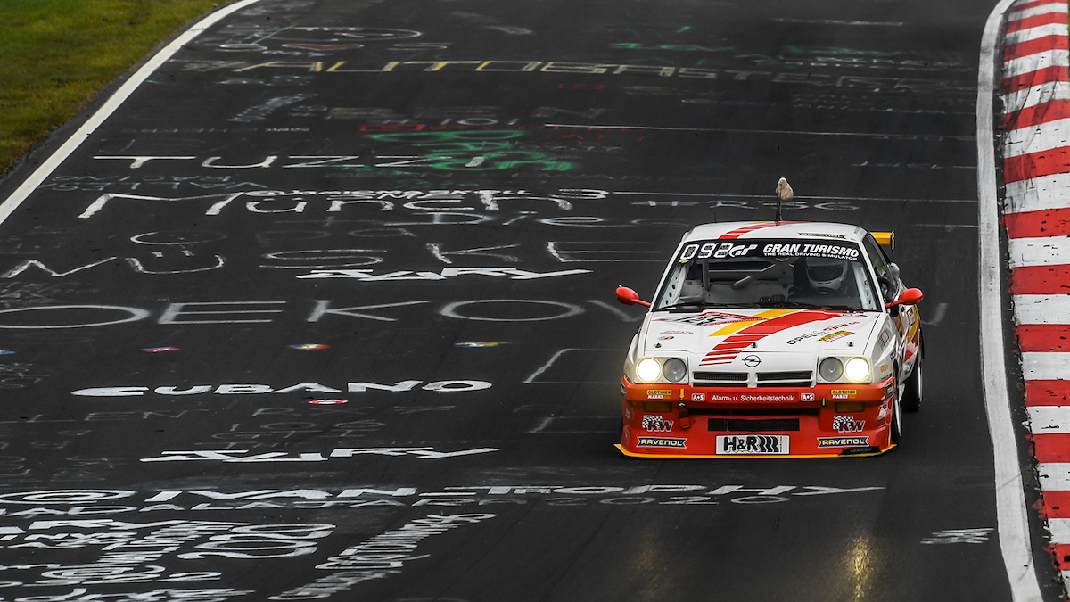 Il ritorno della Opel manta alle 24 del Nürburgring 2021 Il ritorno della Opel manta alle 24 del Nürburgring 2021