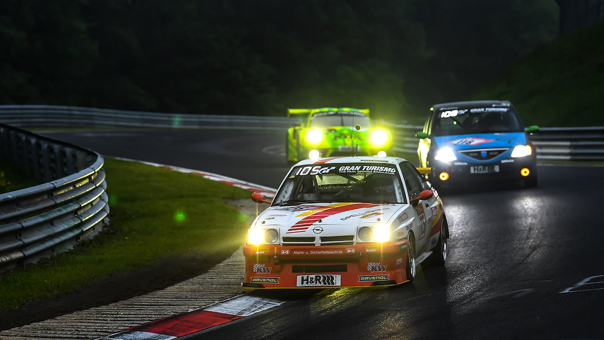 Il ritorno della Opel manta alle 24 del Nürburgring 2021 Il ritorno della Opel manta alle 24 del Nürburgring 2021