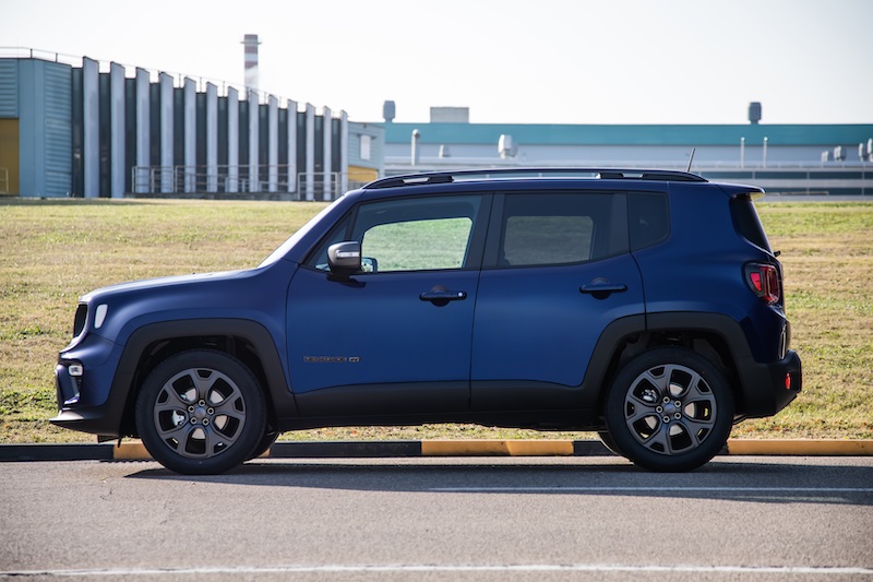 Renegade 4xe: anche l’evoluzione plug-in è il successo del made in Italy