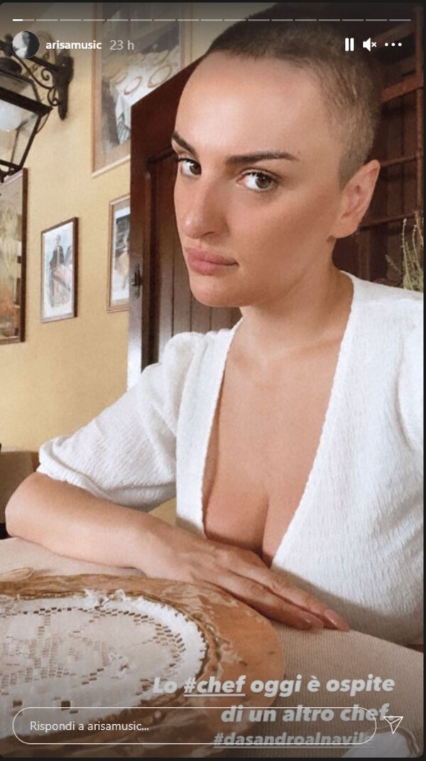 Arisa capelli corti, perché? “Ho una malattia”, annuncio su Instagram Arisa capelli corti, perché? “Ho una malattia”, annuncio su Instagram