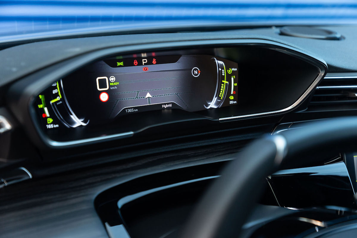 Nuova 508 Peugeot Sport Engineered, raccoglie la sfida