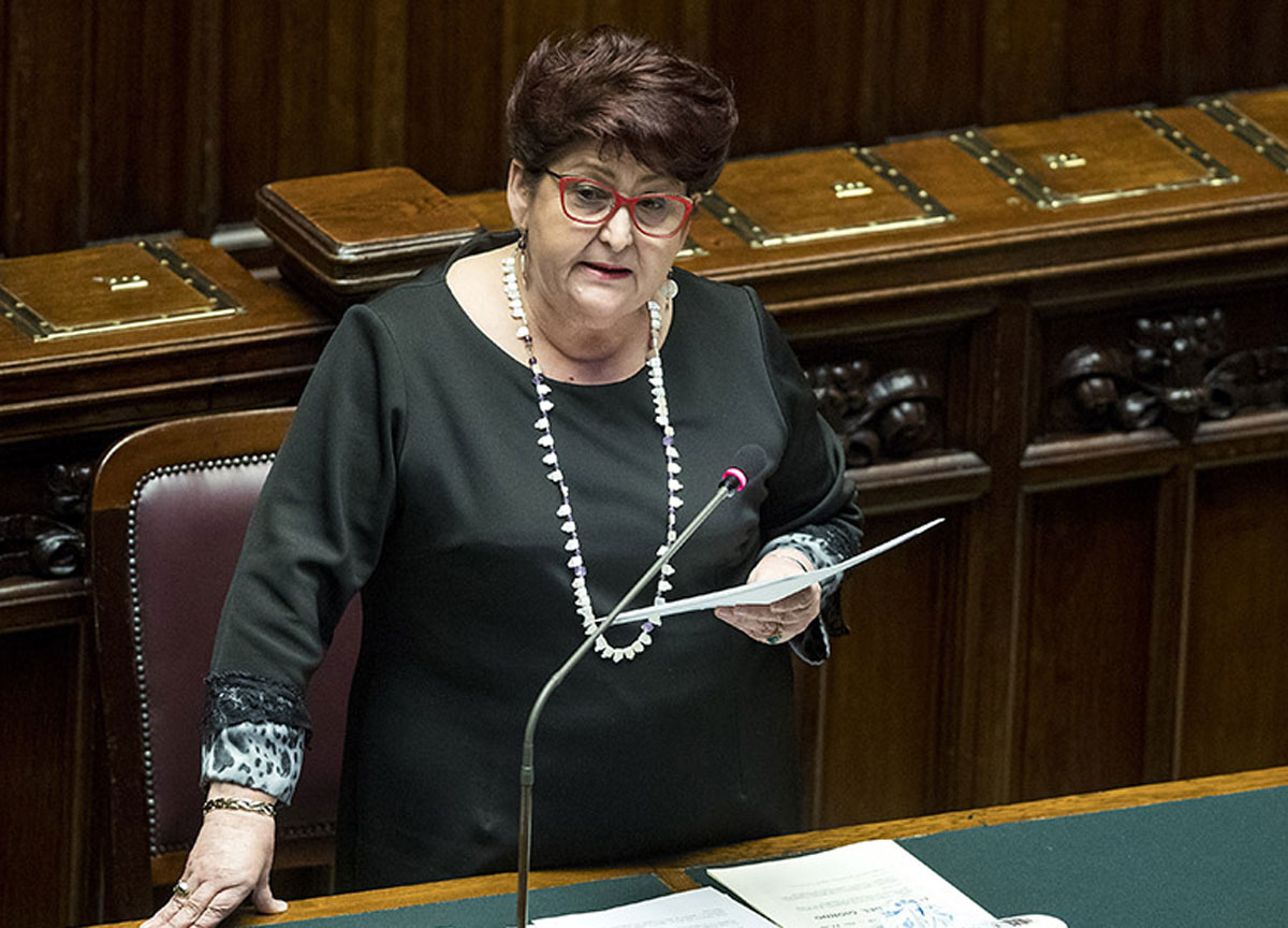 Incendi, Baldino (M5s): “Bellanova imbarazzante su corpo forestale” Incendi, Baldino (M5s): “Bellanova imbarazzante su corpo forestale”