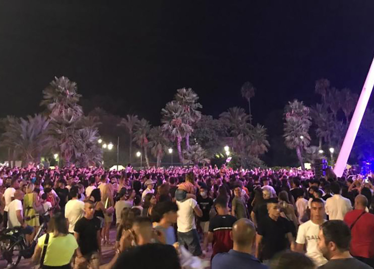 Salmo, live gratuito in Sardegna il luogo é Molo Brin di Olbia ore 22 Salmo, live gratuito in Sardegna il luogo é Molo Brin di Olbia ore 22