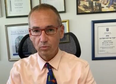 Prof. Arnon Afek: “Sconfiggere le varianti? Solo con vaccinazione ogni 8 mesi”