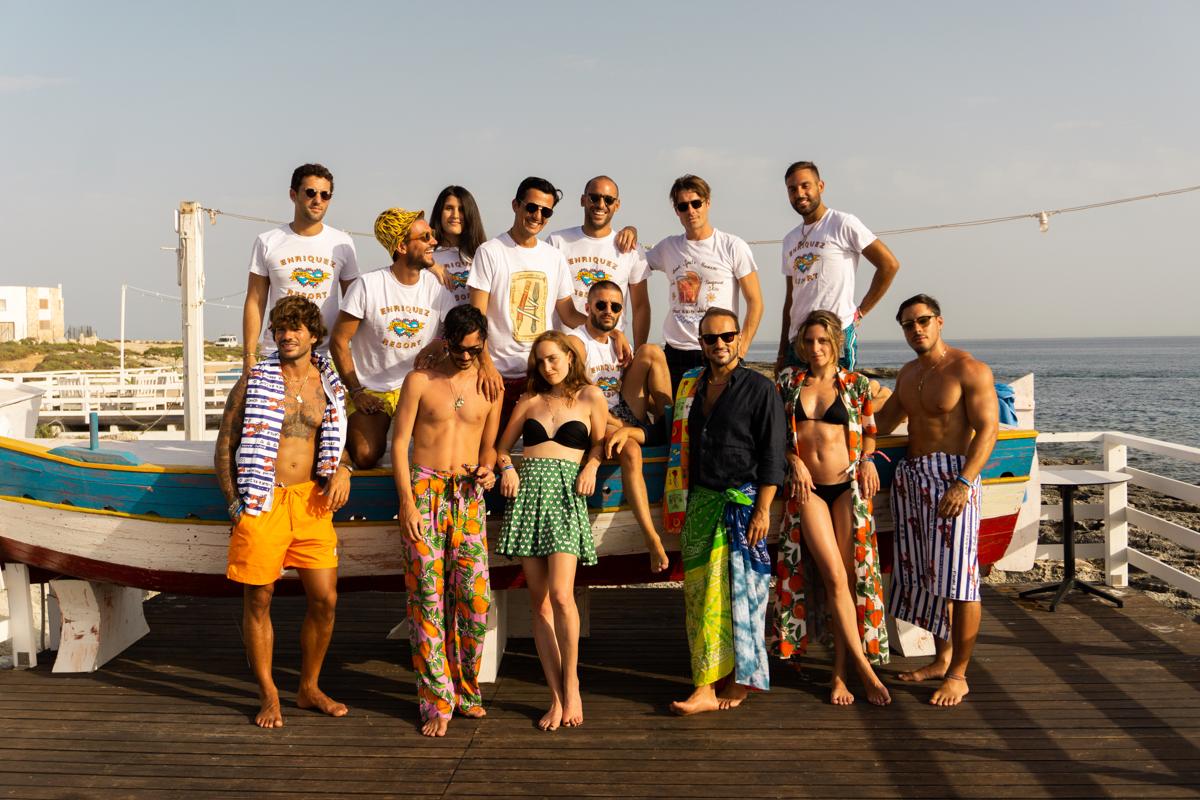 Alessandro Enriquez crea un pop up resort tra moda, glamour e cibo