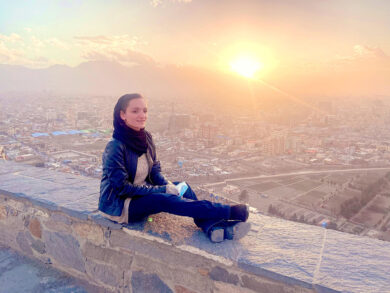 Afghanistan, Zarifa Ghafari: “Aspetto che i talebani vengano a uccidermi”