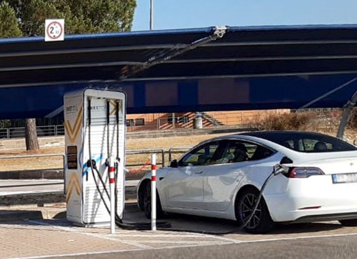 Free to X-Autostrade, nuova stazione di ricarica ultra fast a Roma