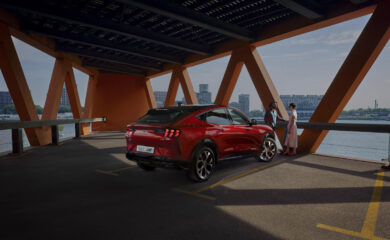 Ford Mustang Mach-E può raggiungere la spiaggia, da ogni capitale europea
