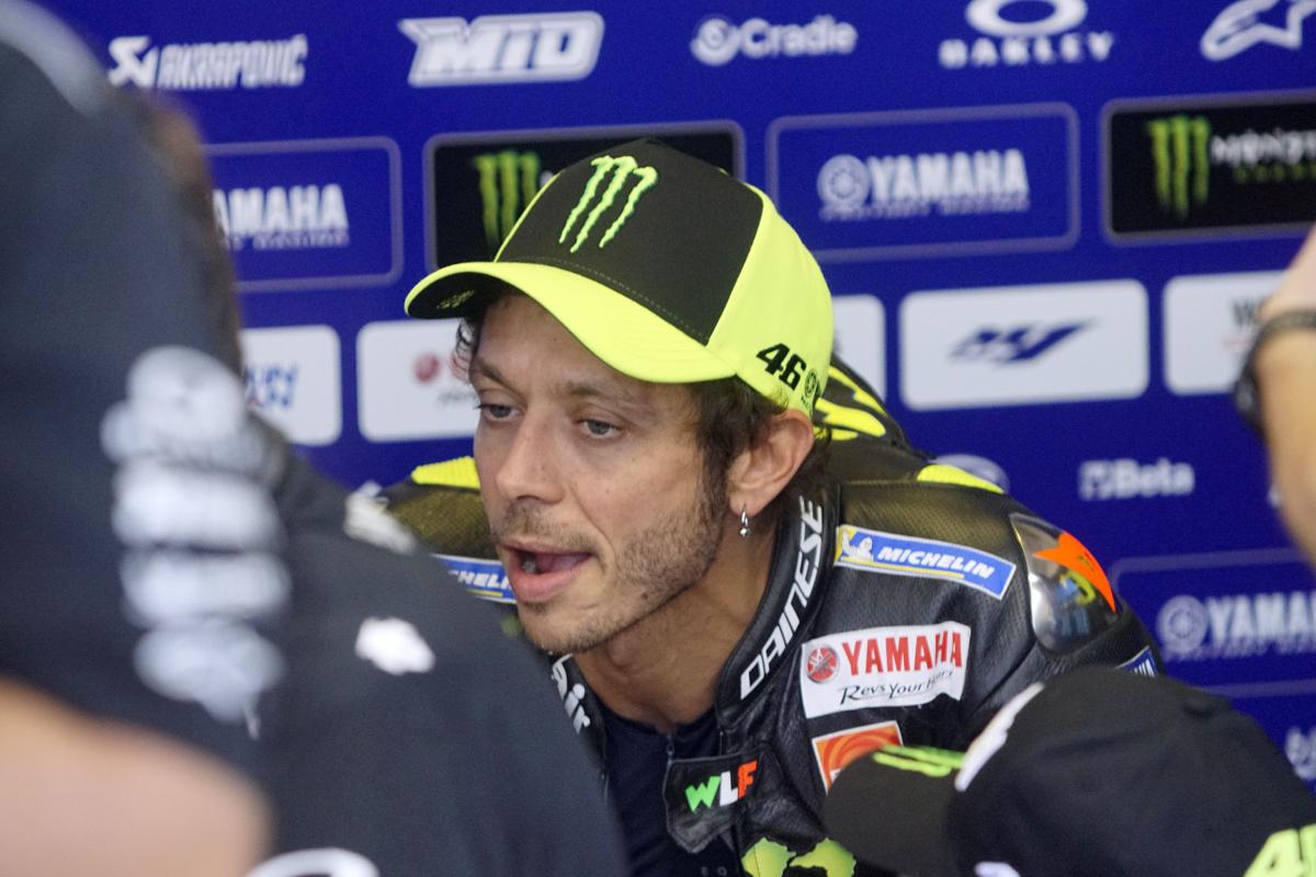 MotoGp, Valentino Rossi diventerà papà di una bambina. “La Franci è incinta” MotoGp, Valentino Rossi diventerà papà di una bambina. “La Franci è incinta”