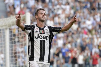 Calciomercato Juve: Pjanic saluta il Barcellona, ma ci sono Roma e Fiorentina